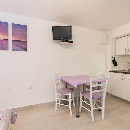 Studio Neva Baška Esterno foto